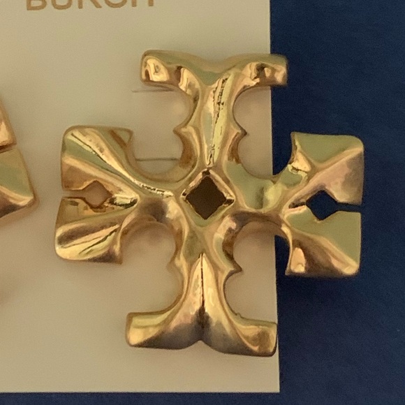 Tory Burch Exaggerated  Double T Golden ROXANNE Statement Earrings - Picture 3 of 11